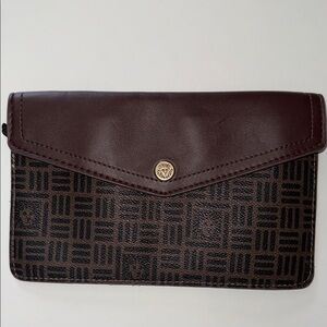 Elegant Brown Leather Clutch